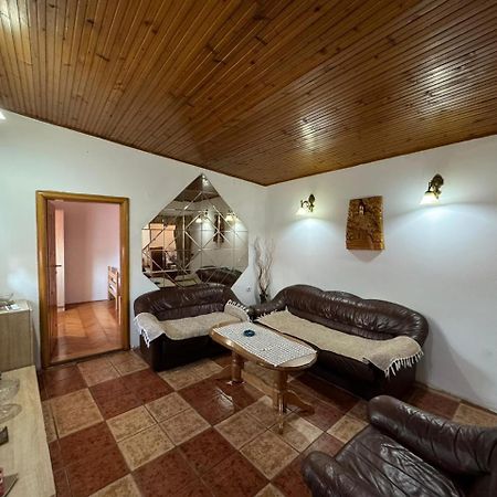 Vlado Apartments พอดโกริกา ภายนอก รูปภาพ