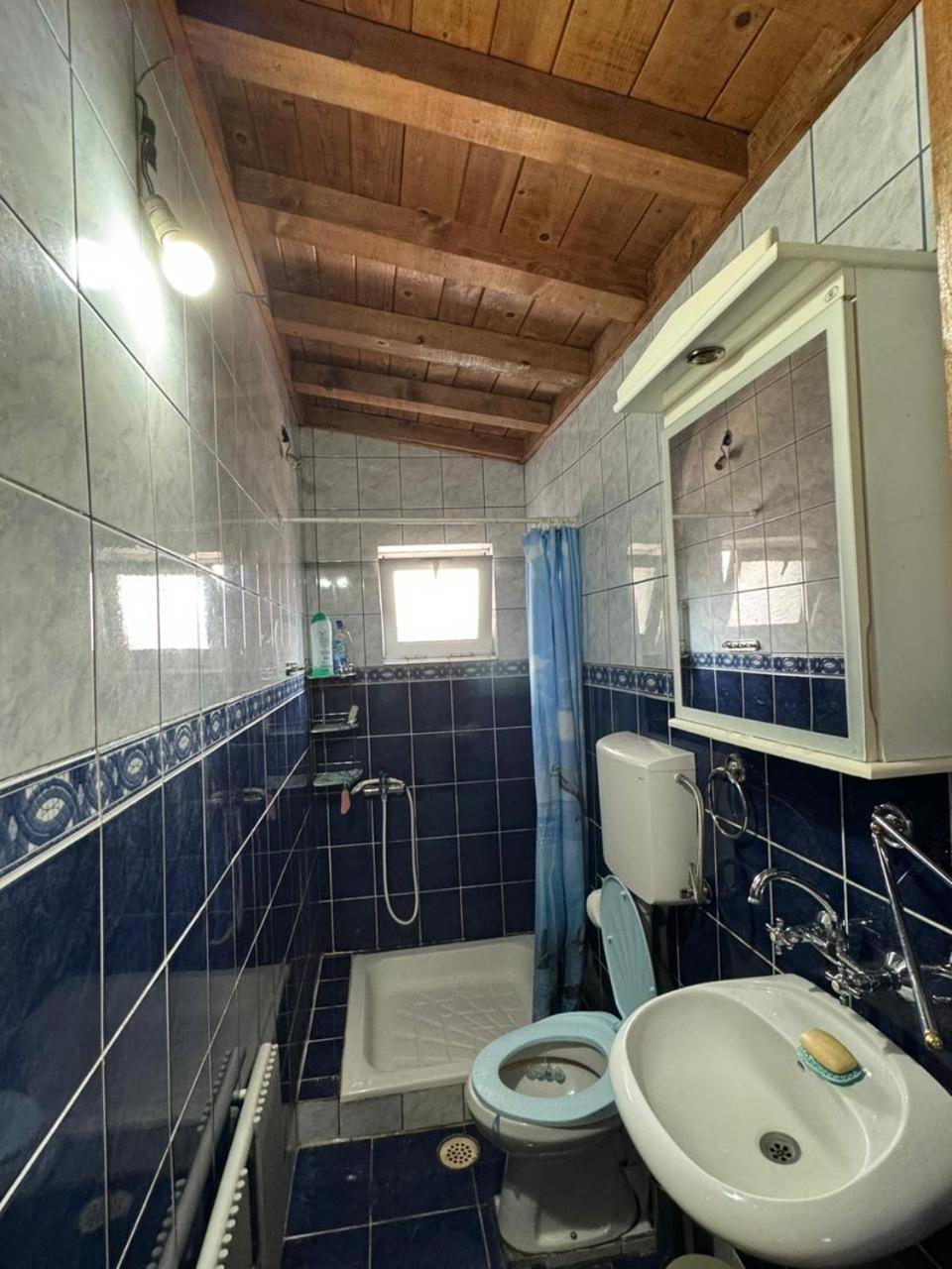 Vlado Apartments พอดโกริกา ภายนอก รูปภาพ